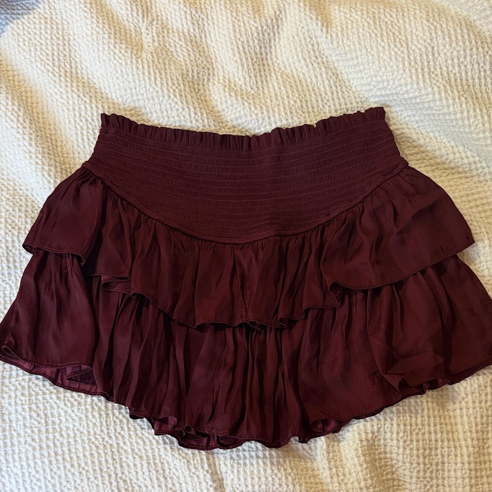 Women’s Ruffled Tiered Mini Sort — Burgundy